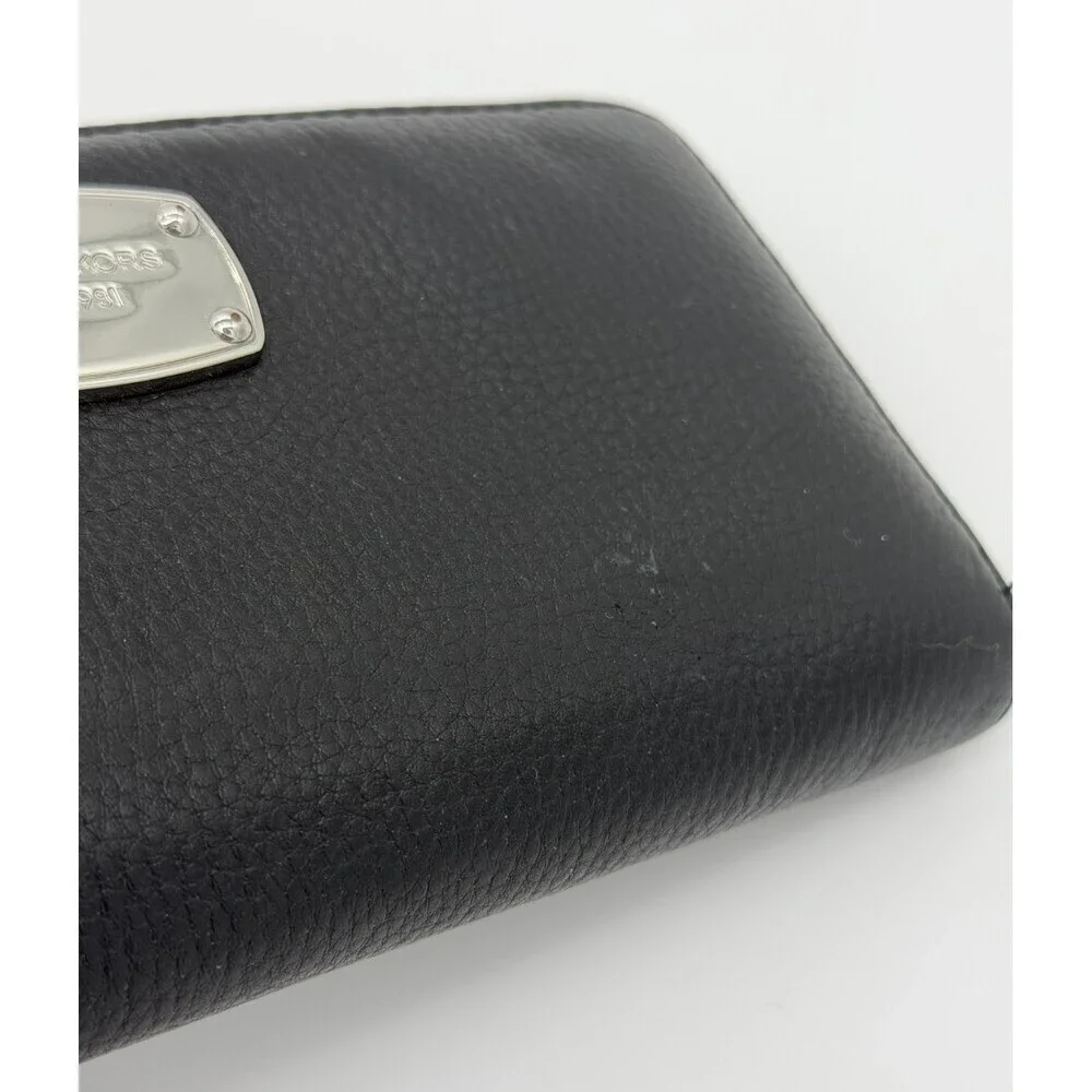 Michael Kors Jet Set Large Travel Continental Black Pebbled Leather Zip Wallet